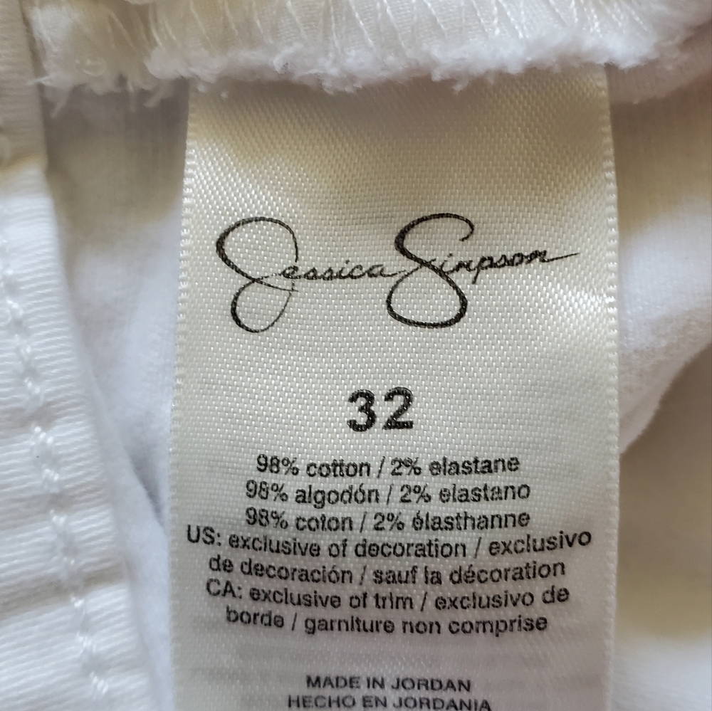 Jessica Simpson Ankle Jeans. Size 32 - Picture 6 of 6